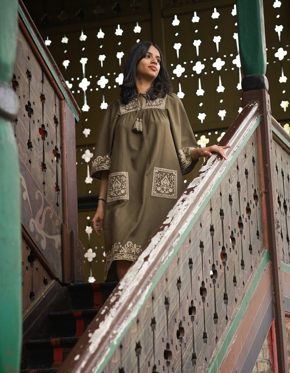 Robe 'Mila' brodée sarrasin