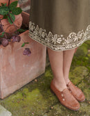 Robe 'Mila' brodée sarrasin