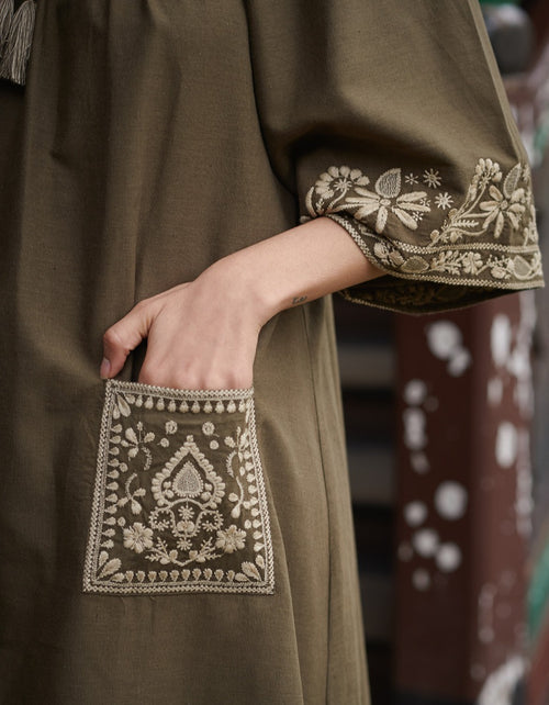 Robe 'Mila' brodée sarrasin