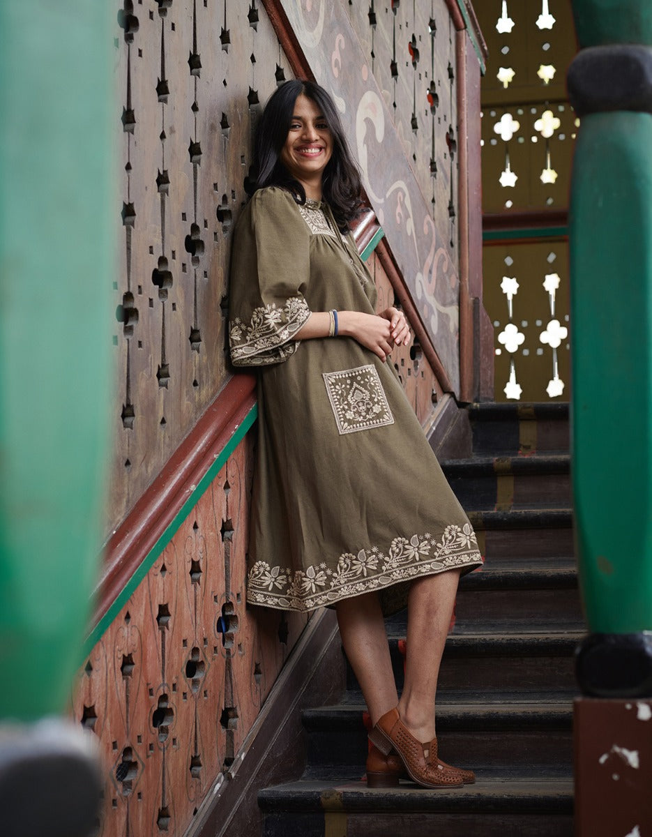 Robe 'Mila' brodée sarrasin