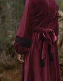 Robe 'Misha' brodée en velours bordeaux