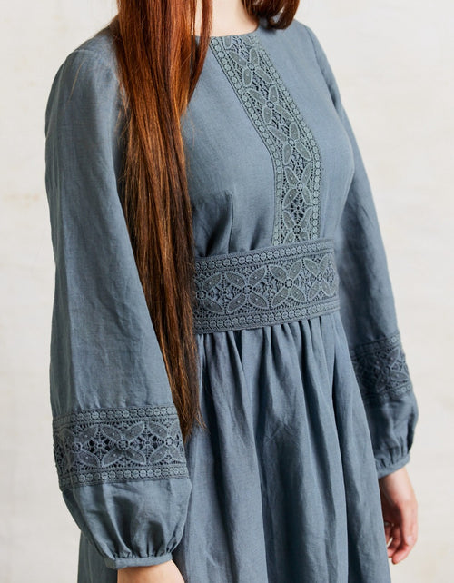Robe 'Misha'  longueur midi en lin couleur lagon