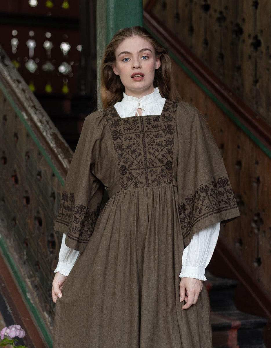 Robe brodée  'Mivilud' sarrasin