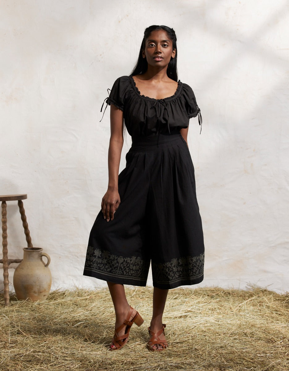 "Mivilud" embroidered culottes black