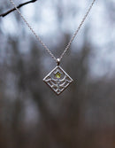 Collier 'Primula major' en argent et péridot