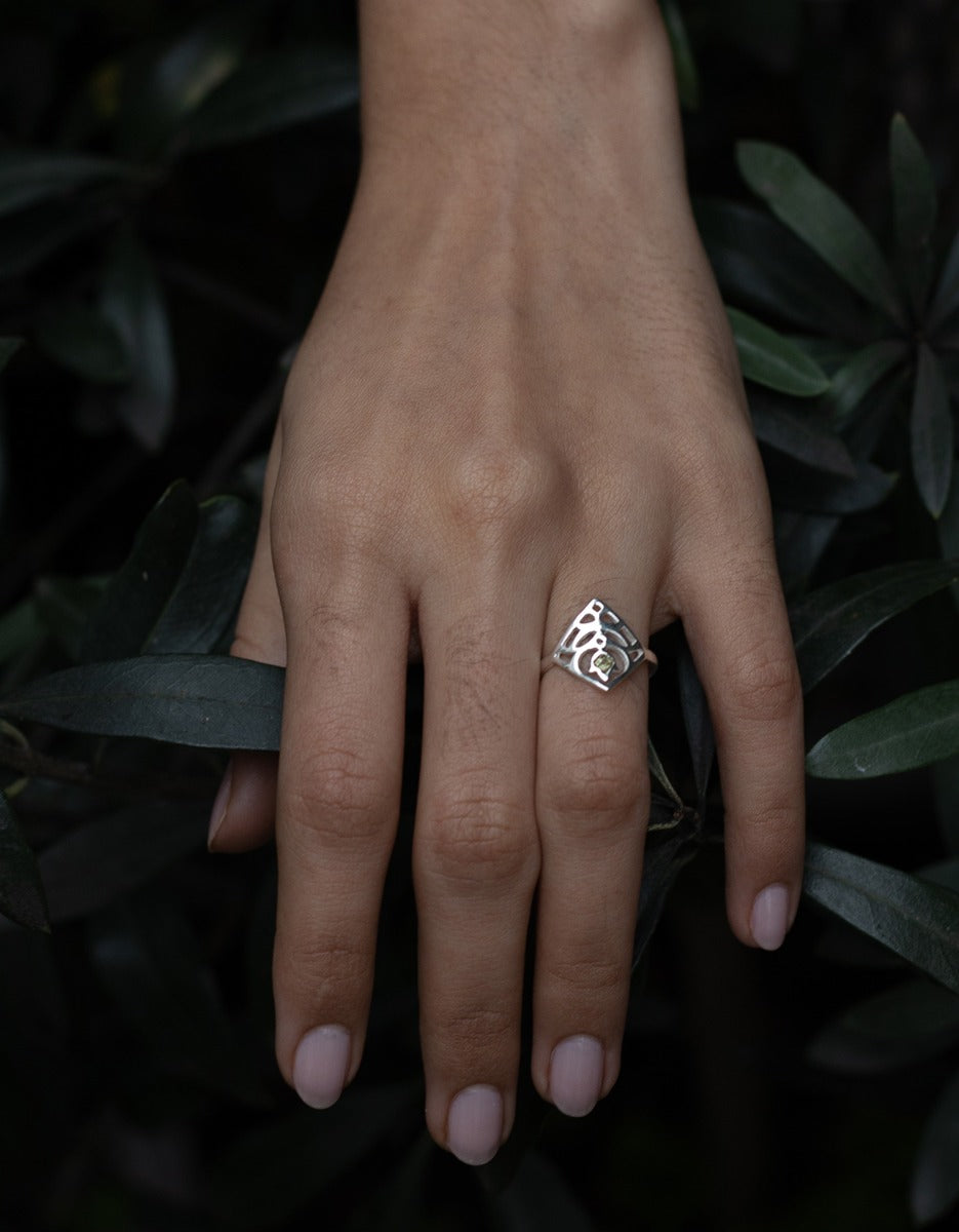 Bague 'Primula major' en argent et péridot