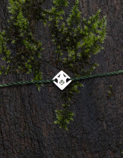 Bracelet 'Primula minor' en argent et péridot