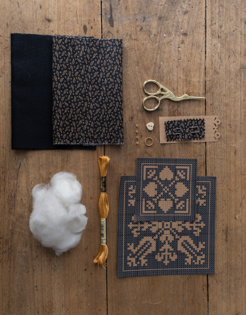 DIY kit 'The Embroiderer's Companion with Stork Scissors'. Mathilda Black Leaves