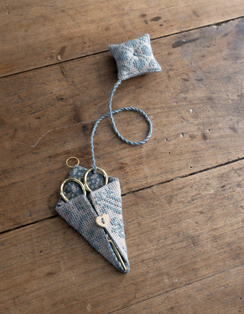 DIY kit 'The Embroiderer's Companion with Stork Scissors' - Mathilda Blue Leaves