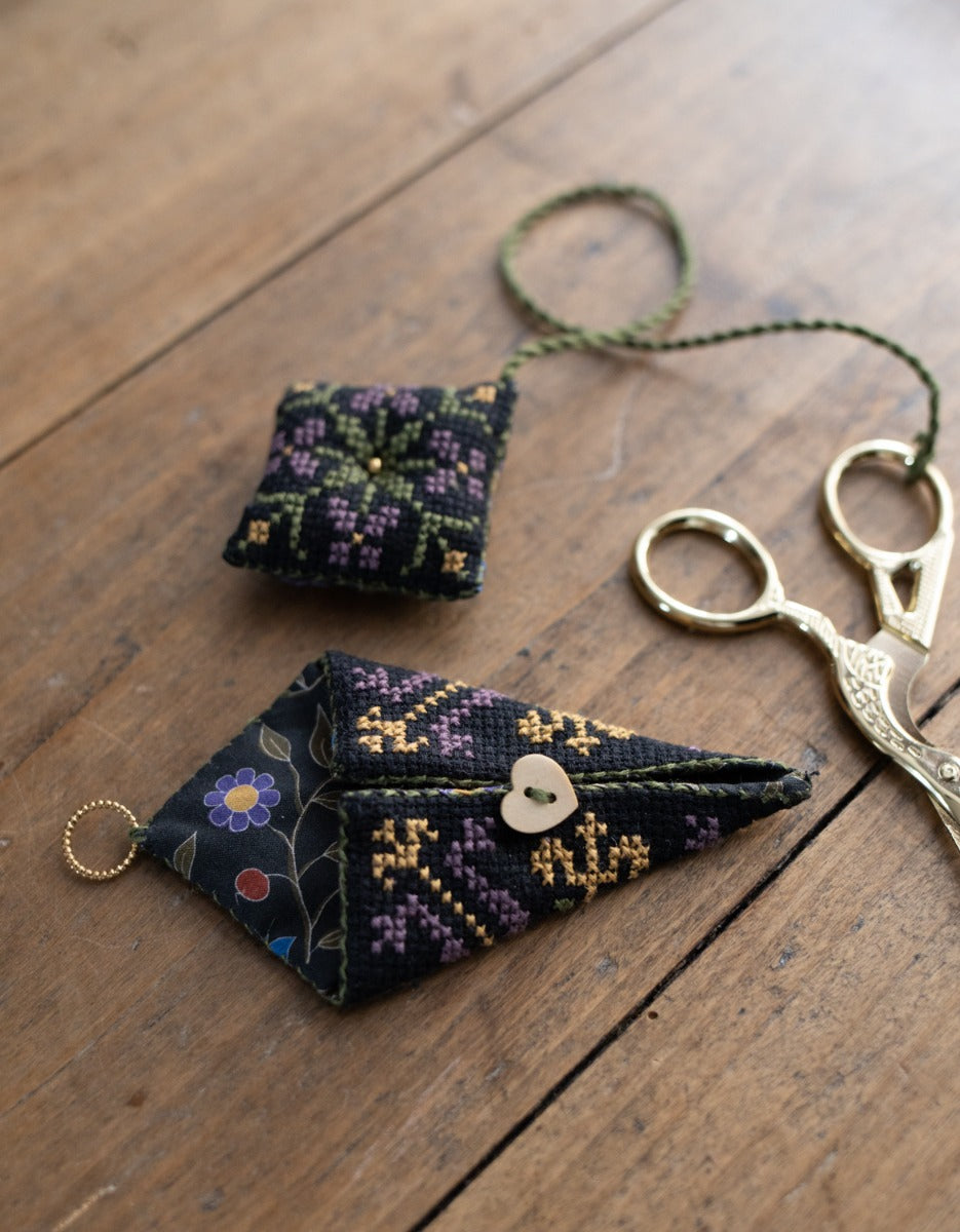 DIY kit 'The Embroiderer's Companion with Stork Scissors' - Millicent black