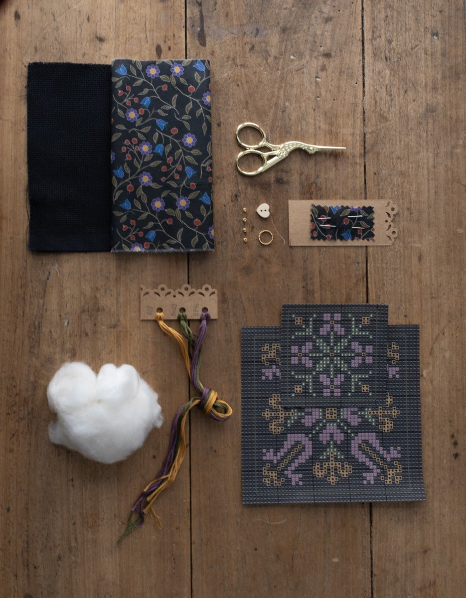 DIY kit 'The Embroiderer's Companion with Stork Scissors' - Millicent black