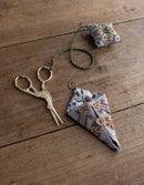 DIY kit 'The Embroiderer's Companion with Stork Scissors' - Millicent cream
