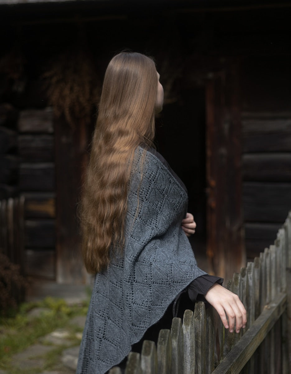 Étole 'Norna' pure laine et maille ajourée gris