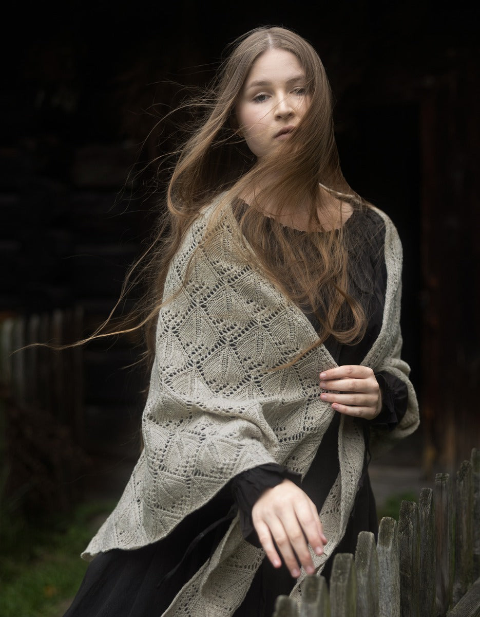 Étole 'Norna' pure laine et maille ajourée latte
