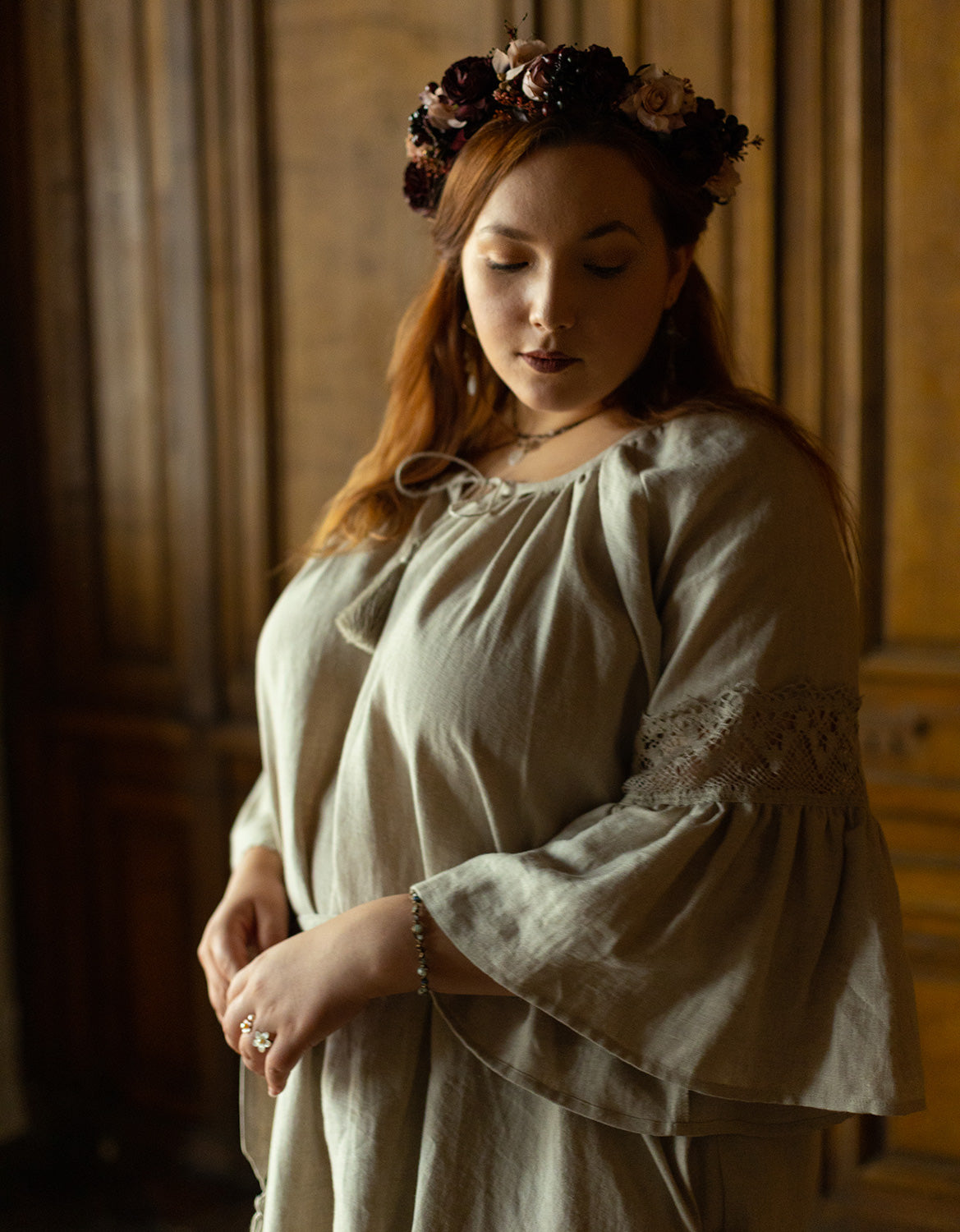 Haut 'Svetlana' en lin naturel et dentelle de lin