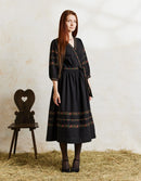 Robe croisée 'Tabea' noire avec fleurs rouges