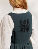 Robe chasuble 'Tara' brodée en lin turquoise
