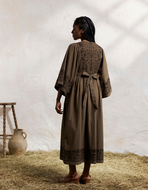 Robe brodée  'Mivilud' sarrasin