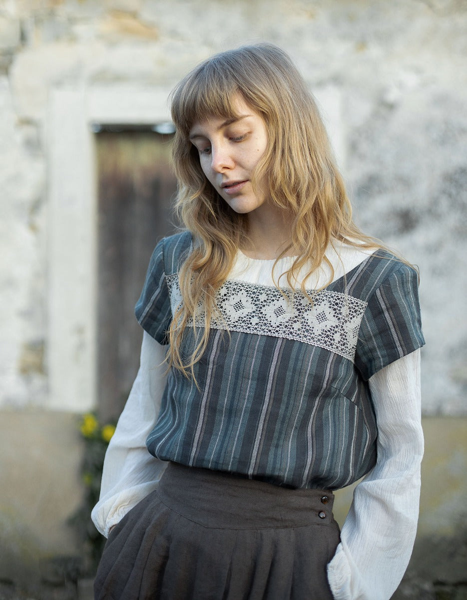 "Vanda" organic striped linen top