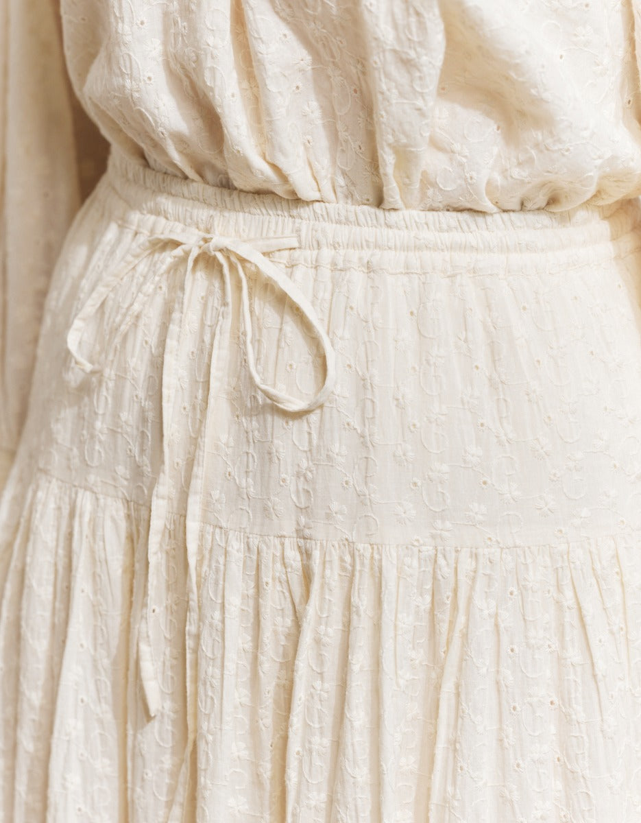 Jupe longue 'Velga' en cotton brodé crème