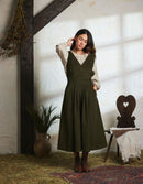 Robe-chasuble 'Yana' en velours côtelé noire