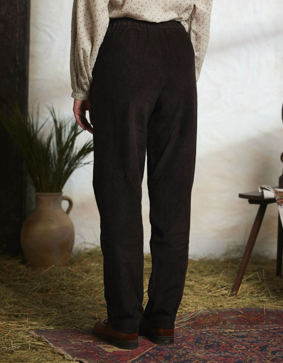 Pantalon 'Yana' en velours côtelé noir