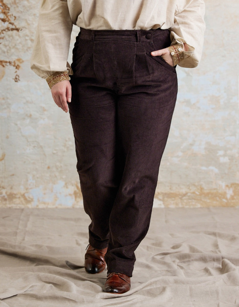 Pantalon 'Yana' en velours côtelé châtaigne