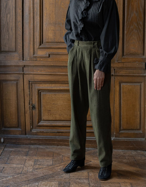 "Yana" corduroy pants moss green